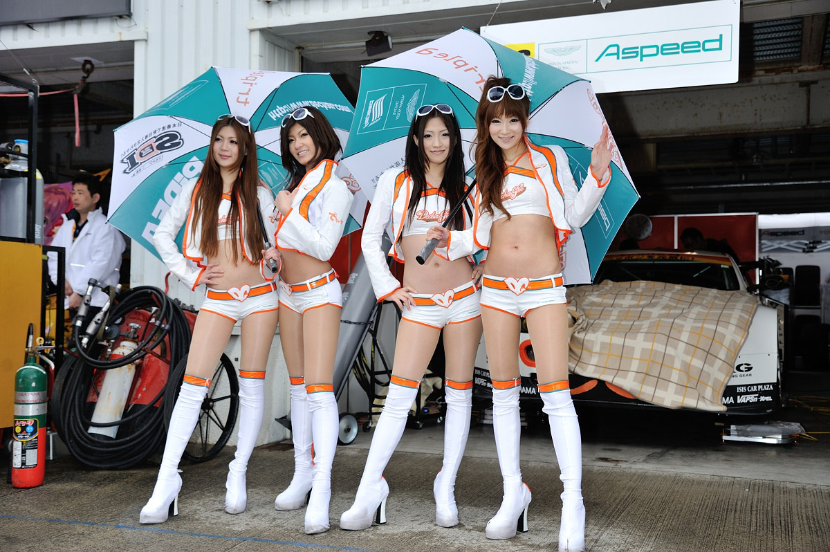 【高画質！】2012年SuperGT開幕戦岡山国際サーキットレースクイーン画像集