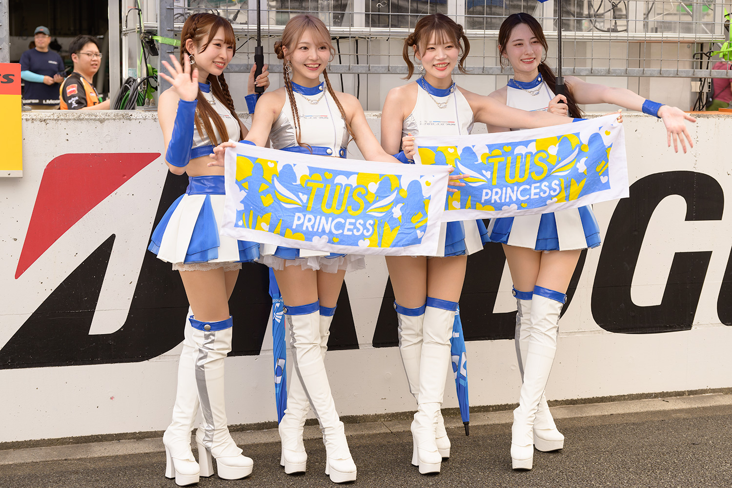 2025年SuperGT第4戦富士スピードウエイDay2ピットウオーク