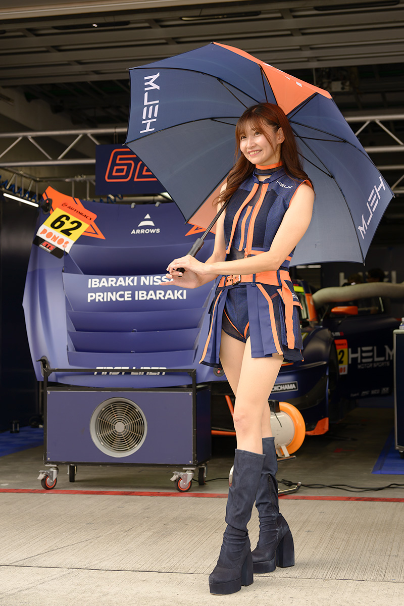 2025年SuperGT第4戦富士スピードウエイDay2ピットウオーク