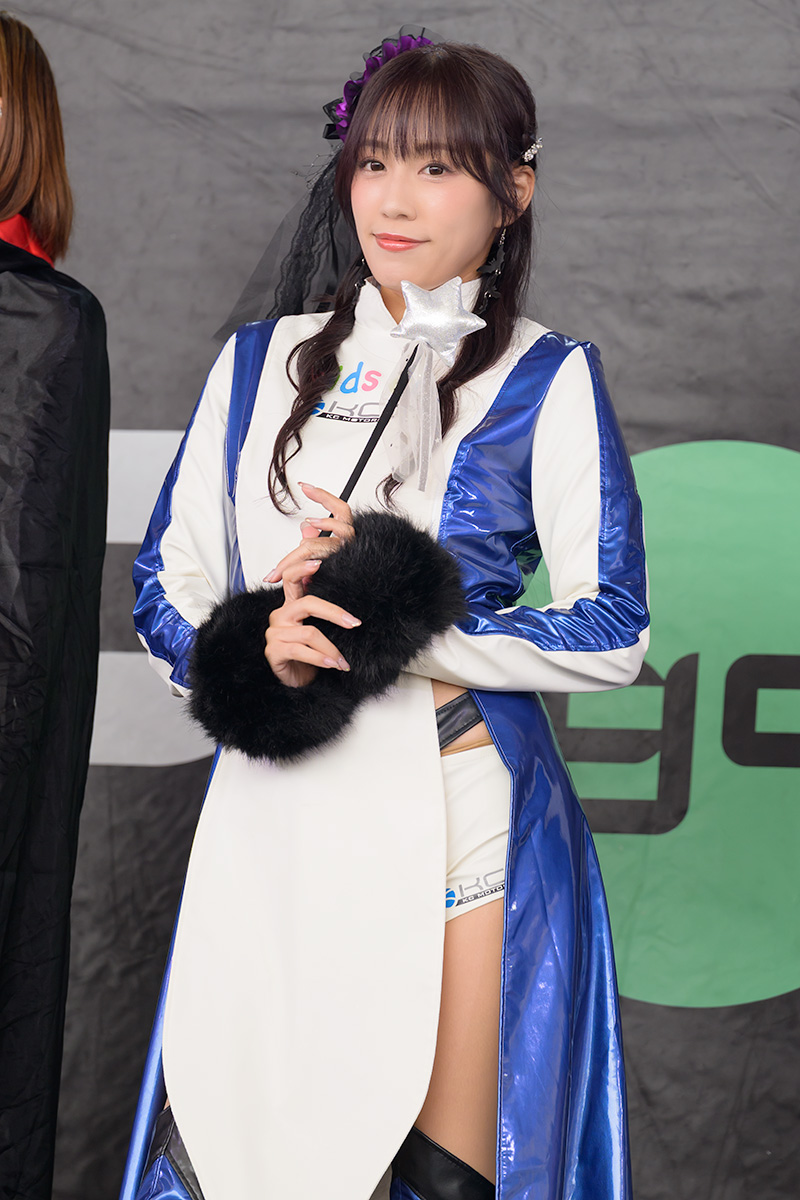 スーパーフォーミュラ第10戦レースアテンダント