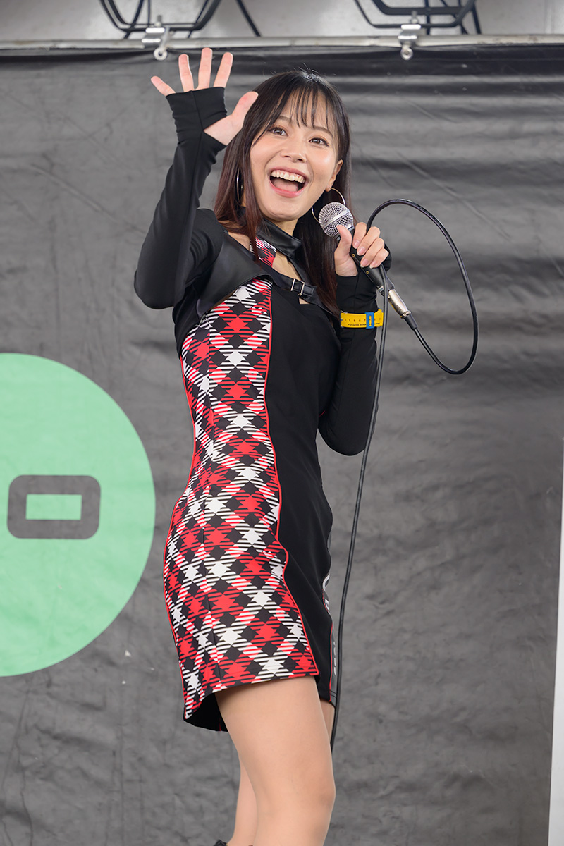 スーパーフォーミュラ第10戦レースクイーン画像集ステージ編