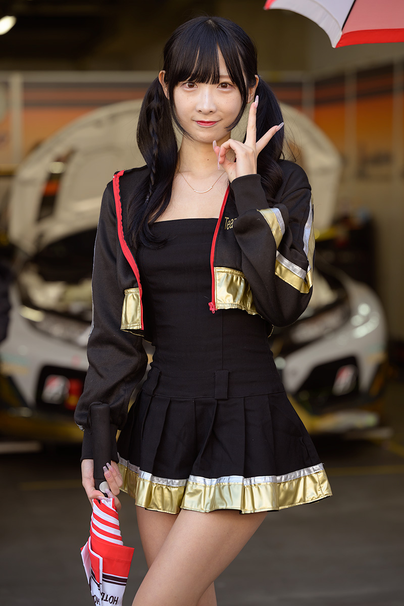 2025スーパー耐久第8戦レースクイーン画像集予選日ピットウオーク編Part1