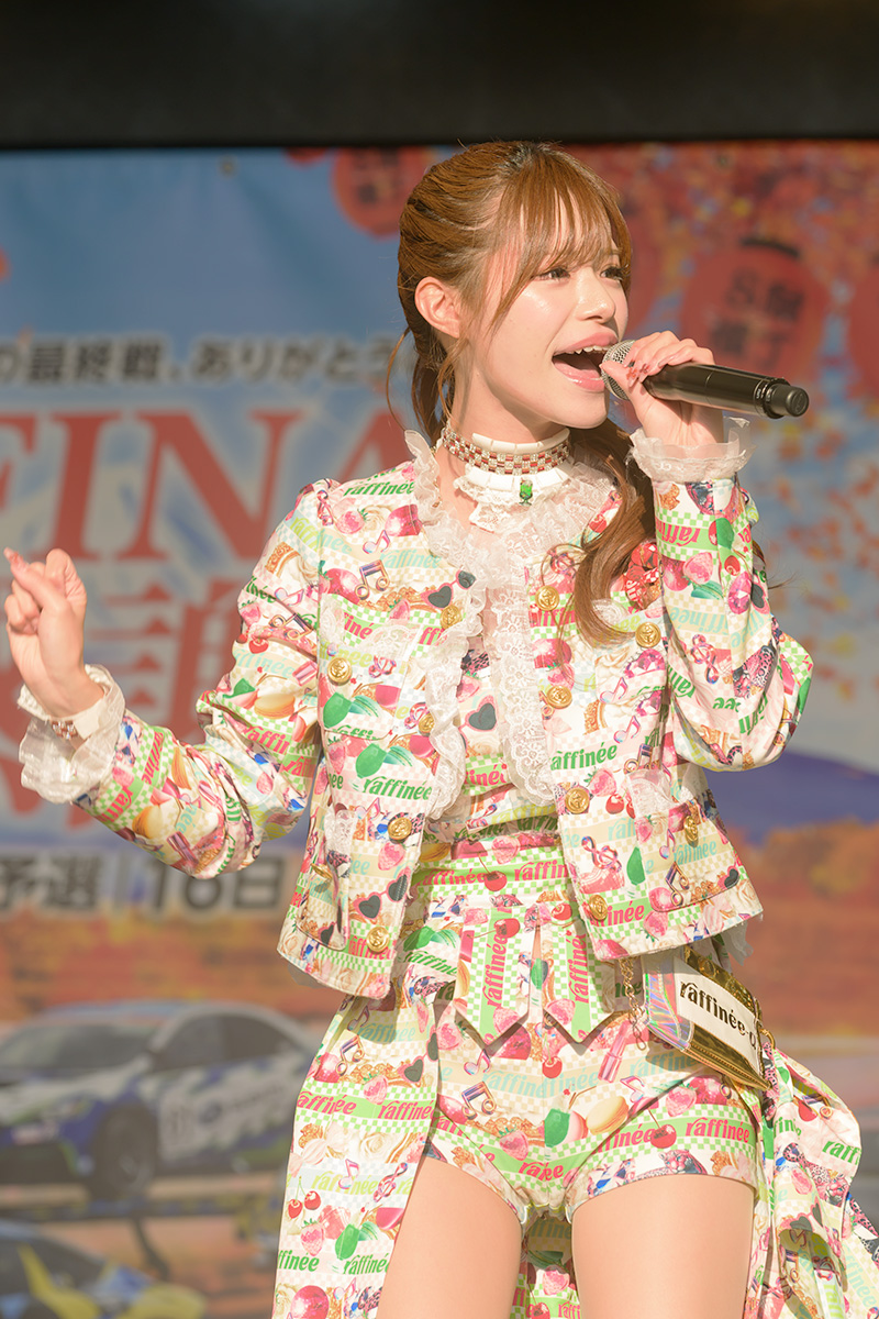 2025スーパー耐久第7戦 予選日raffinee Ladyステージ